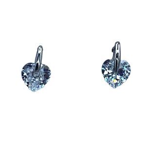 Heart crystals set in Rhodium plated earrings.